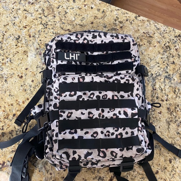 Leopard Print Backpack - Picture 3 of 4